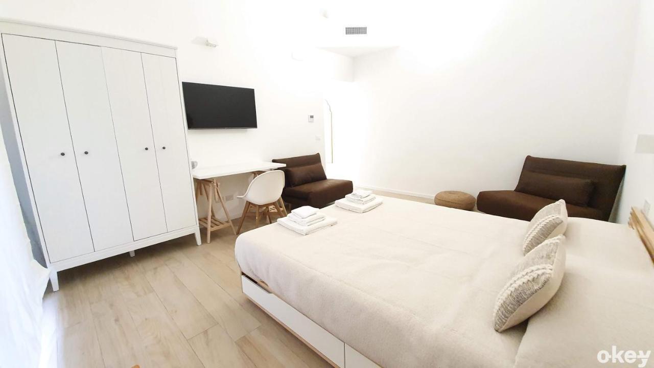 Hotel Dimora Beluga - Bari Centro Zewnętrze zdjęcie