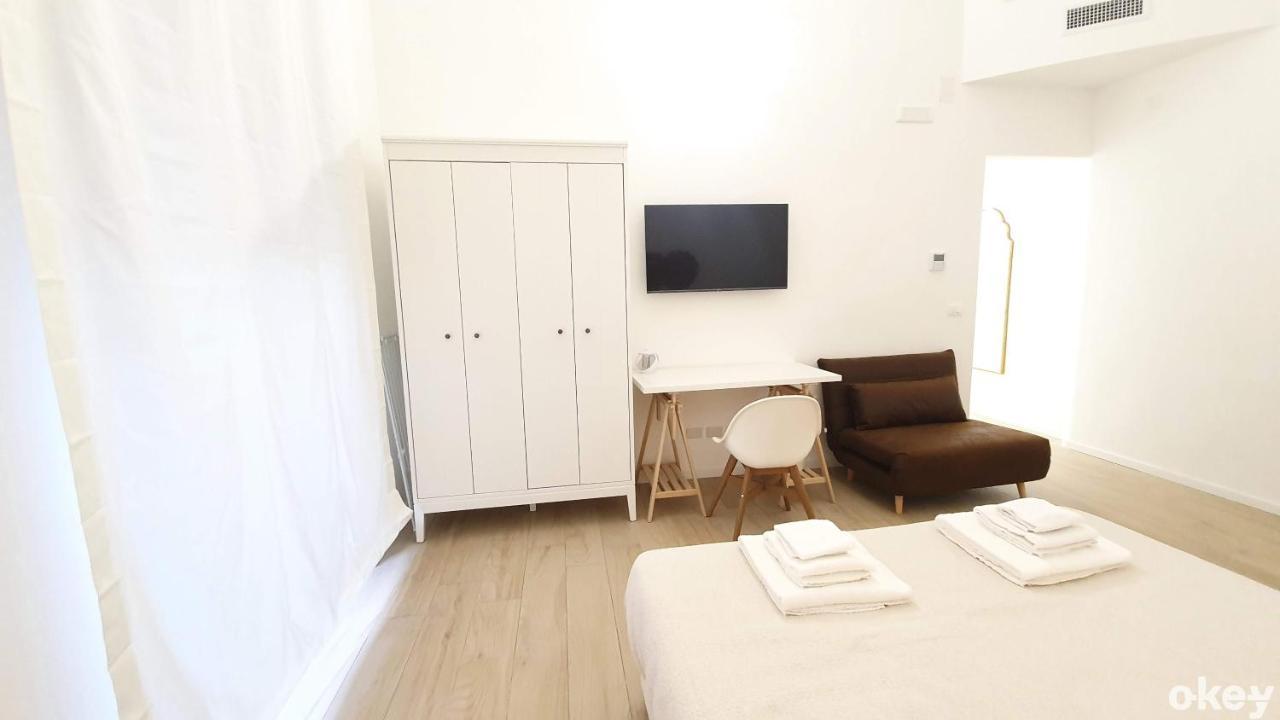 Hotel Dimora Beluga - Bari Centro Zewnętrze zdjęcie